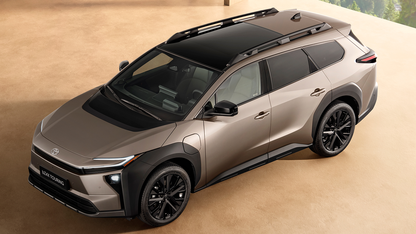 Το νέο Toyota bZ4X Touring έφτασε με 380 άλογα 